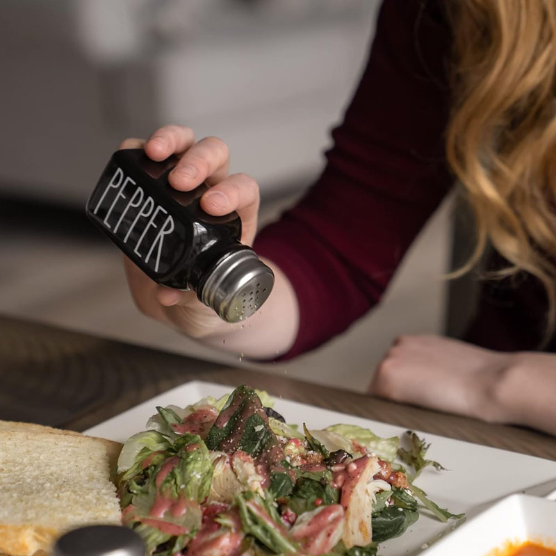 Salt & Pepper Shakers Set