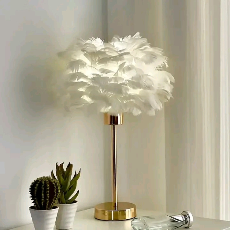 Feather Light Decorative Table Lamp – Modern Ambient Lighting