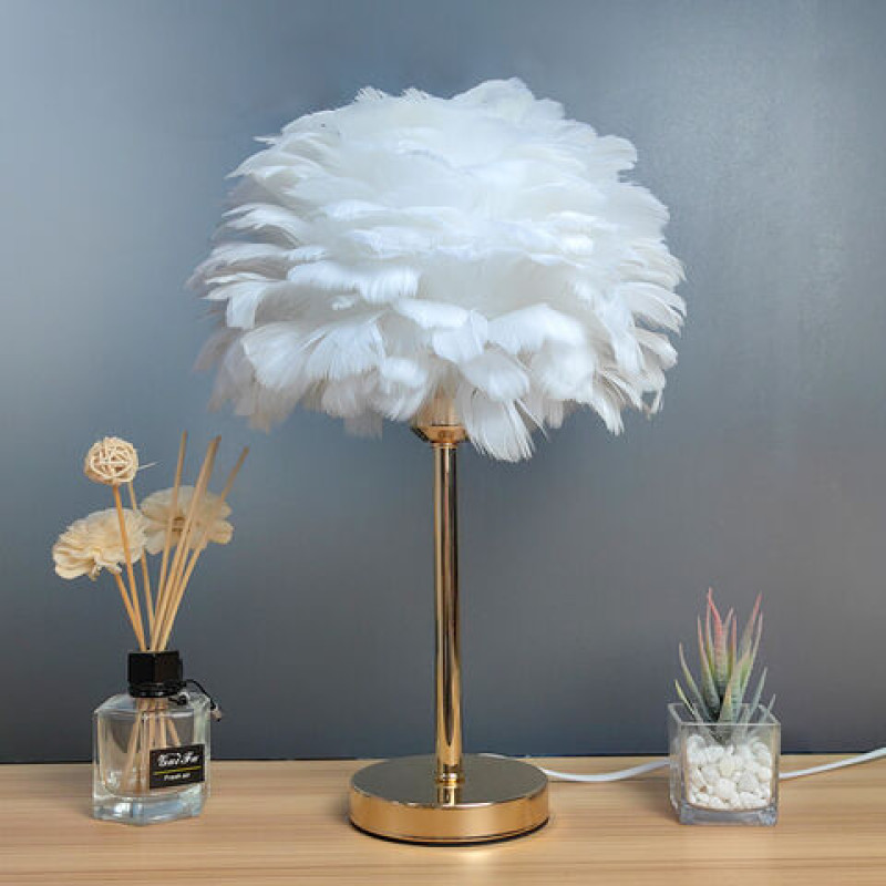 Feather Light Decorative Table Lamp – Modern Ambient Lighting