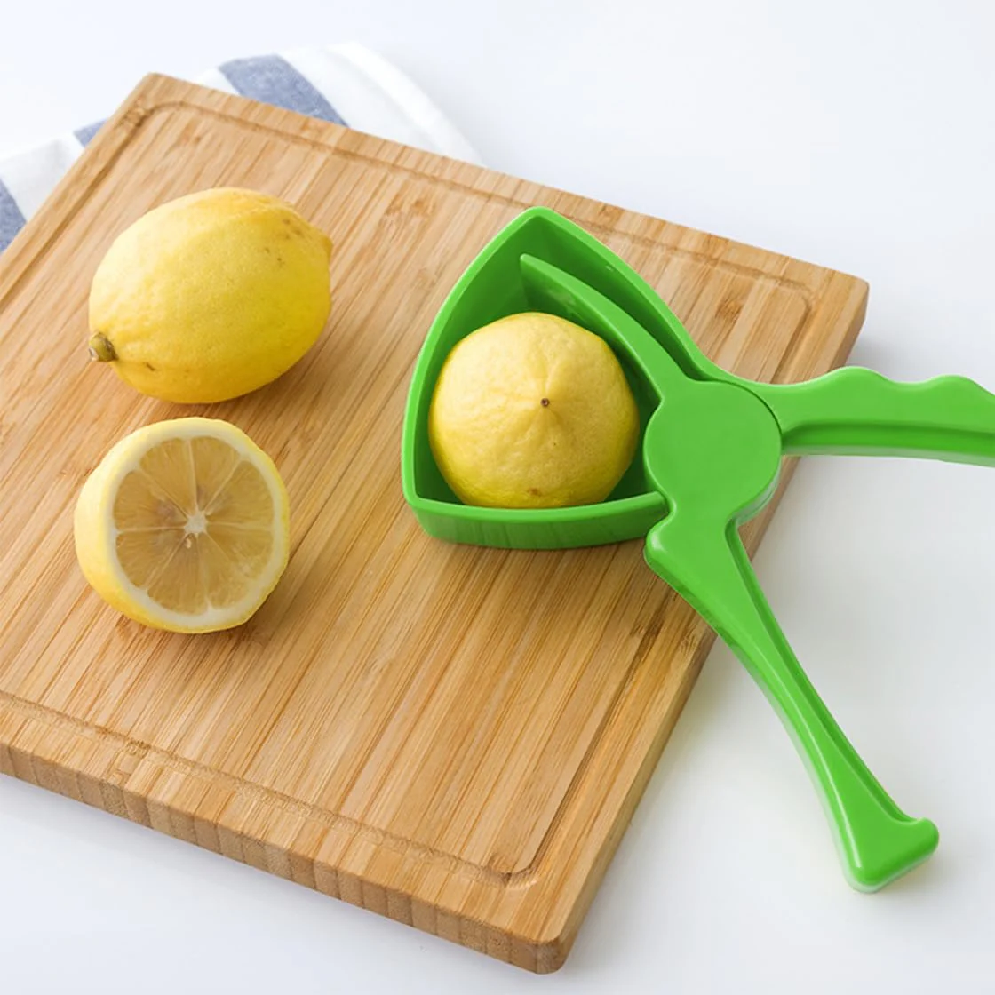 Handheld Lemon Juicer Squeezer – Easy Citrus Press