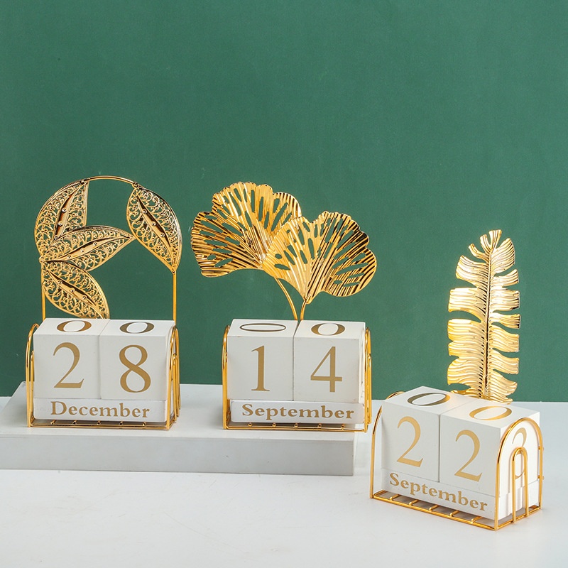 Golden Bloom Everlasting Desk Calendar
