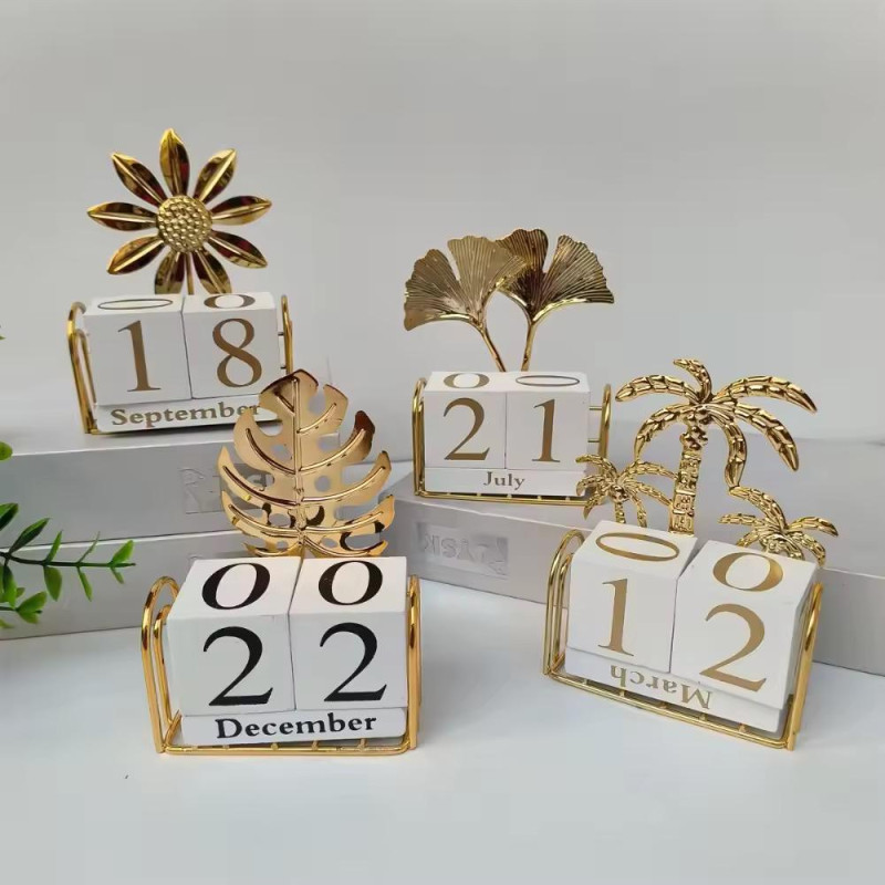 Golden Bloom Everlasting Desk Calendar