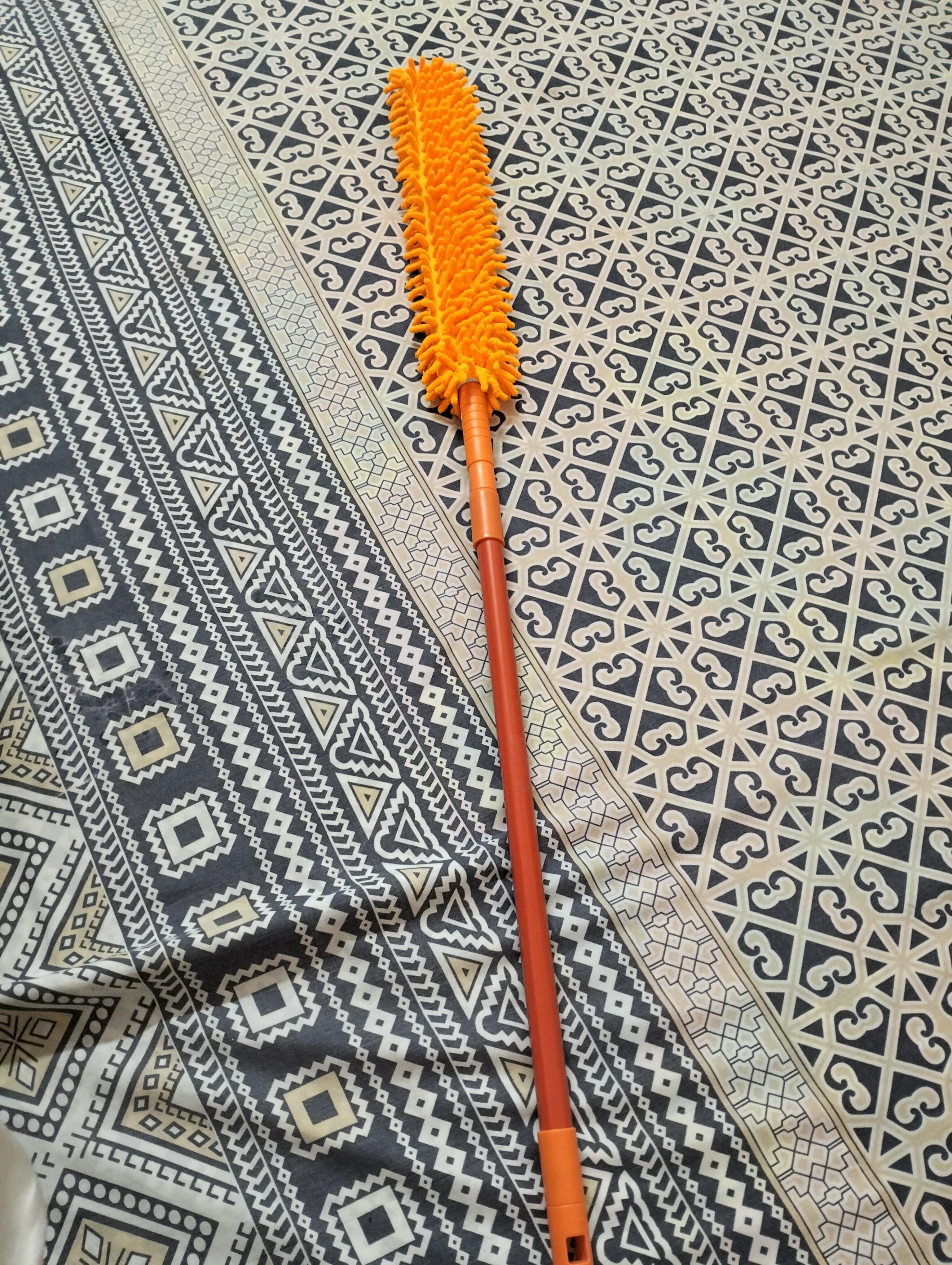 Flexible Microfiber Duster with Long Handle